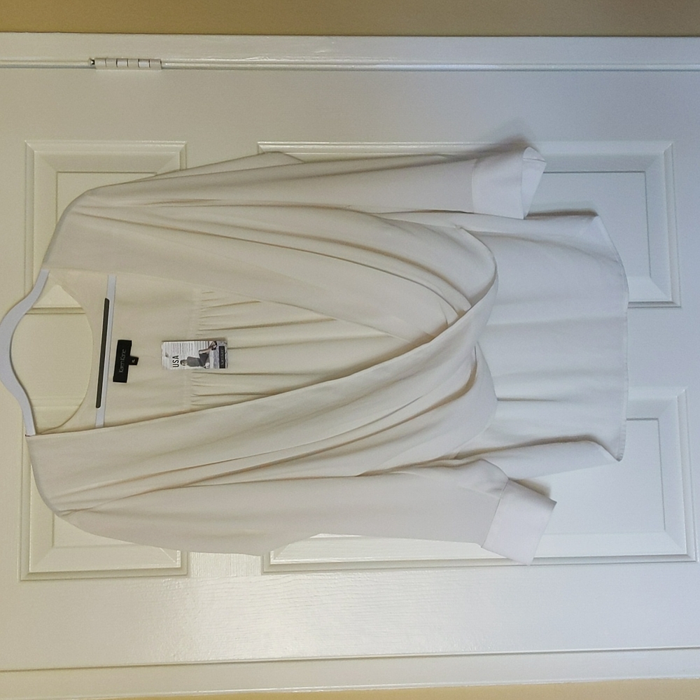 NWT Karen Kane blouse